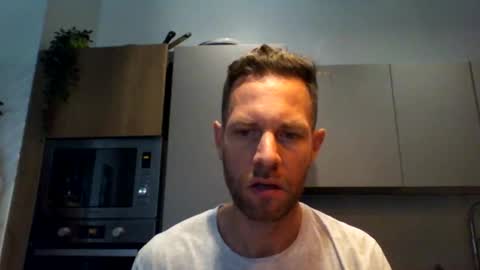 jojo19844 online show from September 9, 2025, 8:14 am