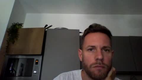 jojo19844 online show from September 15, 2025, 8:47 am