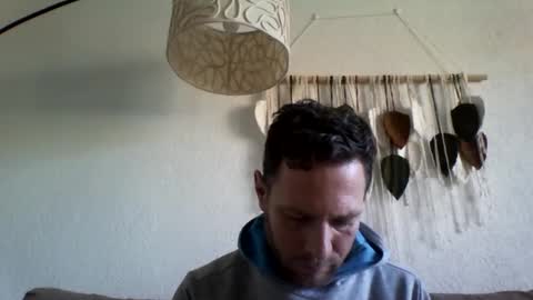 jojo19844 online show from February 13, 2026, 9:27 am