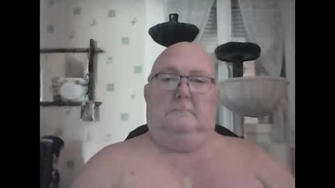 jojo60000529566 online show from January 6, 2025, 1:19 pm