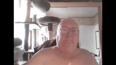 jojo60000529566 online show from October 6, 2025, 10:02 am