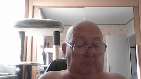 jojo60000529566 online show from August 3, 2026, 7:18 am