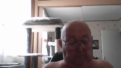 jojo60000529566 online show from August 3, 2026, 9:04 am