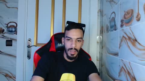 Snapshot of jokerharle1 chatting on October 22, 2025, 5:34 pm ALICEARABIAN online show from October 22, 2025, 5:34 pm