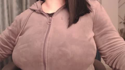 Snapshot of jokissy chatting on March 12, 2025, 5:07 pm jokissy online show from March 12, 2025, 5:07 pm