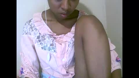 Snapshot of joliekah27 chatting on April 16, 2026, 8:04 am joliekah27 online show from April 16, 2026, 8:04 am