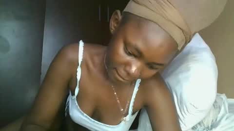 jollynabeb online show from November 2, 2025, 2:19 pm