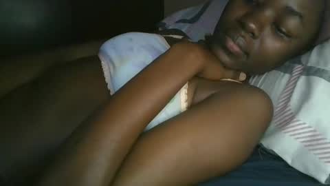 jollynabeb online show from December 21, 2025, 7:59 am