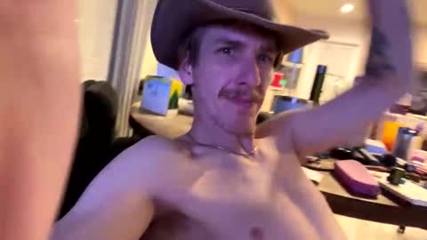 Snapshot of jonah1123 chatting on November 18, 2025, 9:47 am cum with me online show from November 18, 2025, 9:47 am