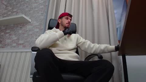 JonahShaw online show from October 15, 2025, 4:23 am