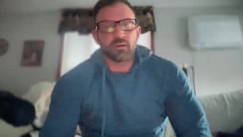 Jon Aries online show from February 4, 2026, 9:42 pm