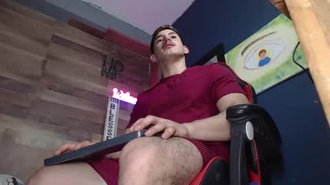 jonathancast08 online show from October 19, 2025, 12:44 am