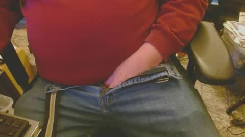 joncpics online show from January 25, 2025, 2:47 am