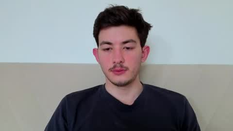 jonhy_merlin online show from April 30, 2026, 12:11 pm