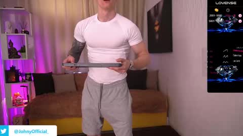 Snapshot of joni_joni18 chatting on March 4, 2025, 5:53 am John online show from March 4, 2025, 5:53 am