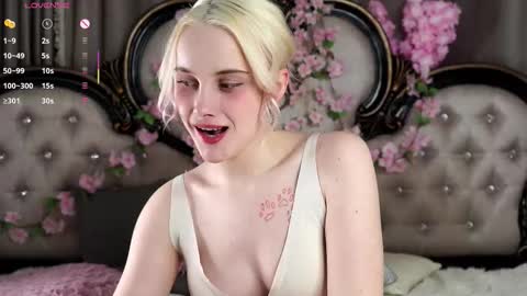 Snapshot of jonnienita chatting on March 28, 2026, 11:21 am Alice online show from March 28, 2026, 11:21 am