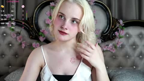 Snapshot of jonnienita chatting on March 29, 2026, 11:21 am Alice online show from March 29, 2026, 11:21 am