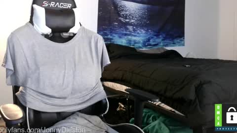 JonnyDieston online show from April 19, 2026, 1:05 am