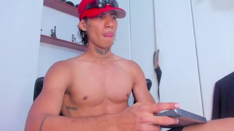 Snapshot of jonryder_ chatting on April 25, 2026, 2:14 am Ryder Jon online show from April 25, 2026, 2:14 am