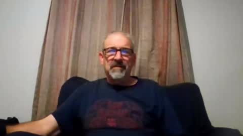 Snapshot of jony_five chatting on November 6, 2025, 1:50 am Jon online show from November 6, 2025, 1:50 am