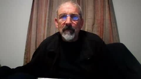 Snapshot of jony_five chatting on November 29, 2025, 10:46 pm Jon online show from November 29, 2025, 10:46 pm