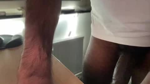 jonznow123 online show from December 6, 2024, 2:28 pm