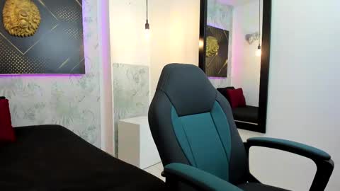 Snapshot of jordanandandrew chatting on February 20, 2025, 10:59 pm jordanandandrew online show from February 20, 2025, 10:59 pm