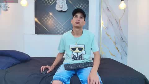 Snapshot of jordanandandrew chatting on October 6, 2025, 7:44 pm jordanandandrew online show from October 6, 2025, 7:44 pm