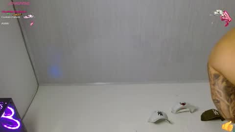Snapshot of jordann_black_bigcock_ chatting on February 23, 2025, 2:40 am online show from February 23, 2025, 2:40 am