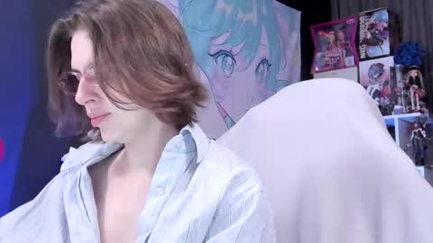 Rose online show from April 19, 2026, 4:50 pm