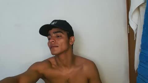 jose19980103 online show from April 18, 2026, 1:59 pm