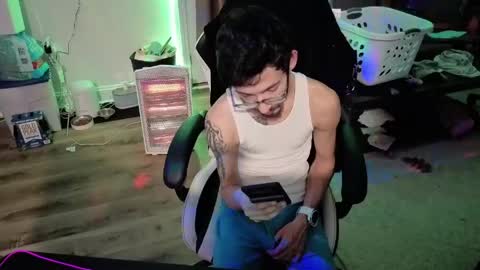 Josef online show from April 12, 2026, 4:17 am