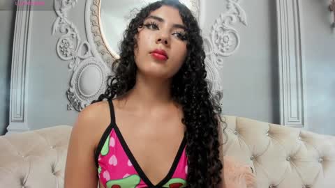 Snapshot of joselyn_sexy_ chatting on February 2, 2025, 12:30 am Katalina online show from February 2, 2025, 12:30 am