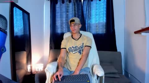 Josep online show from January 19, 2025, 9:13 pm