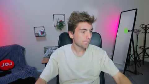 Snapshot of joseph_bear_ chatting on September 22, 2025, 7:16 pm joseph_bear_ online show from September 22, 2025, 7:16 pm