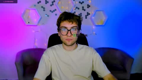 Snapshot of joseph_bear_ chatting on November 6, 2025, 8:10 pm joseph_bear_ online show from November 6, 2025, 8:10 pm