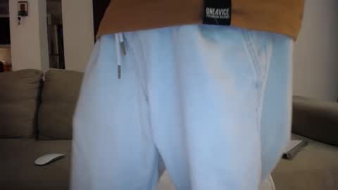 Snapshot of josezaens_ chatting on October 5, 2025, 11:02 pm josezaens_ online show from October 5, 2025, 11:02 pm