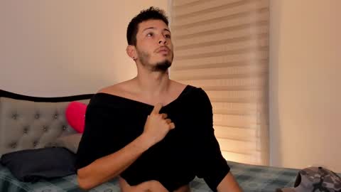 Snapshot of josh_and_dilany chatting on February 24, 2025, 12:37 pm Dilany Josh online show from February 24, 2025, 12:37 pm