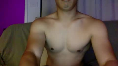 Snapshot of joshasian0713 chatting on May 19, 2026, 12:33 pm joshasian0713 online show from May 19, 2026, 12:33 pm