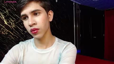 Snapshot of joshua_saenz_ chatting on June 1, 2026, 11:28 pm joshua_saenz_ online show from June 1, 2026, 11:28 pm