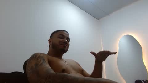 joshuadanielss online show from April 12, 2026, 5:45 am