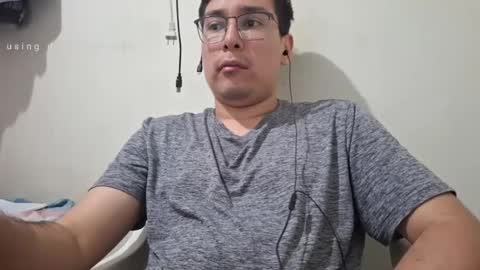 Snapshot of josq121 chatting on January 22, 2025, 9:35 am josq121 online show from January 22, 2025, 9:35 am