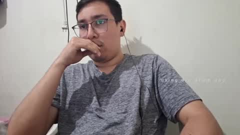 Snapshot of josq121 chatting on January 24, 2025, 1:36 pm josq121 online show from January 24, 2025, 1:36 pm