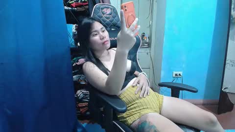 Snapshot of jove_thefoxgirl chatting on May 16, 2026, 10:36 am lyn online show from May 16, 2026, 10:36 am