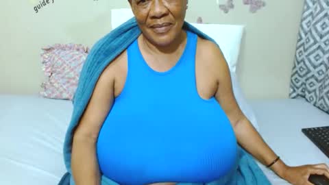 Snapshot of joycemando chatting on February 20, 2025, 7:52 pm DairyQueen online show from February 20, 2025, 7:52 pm