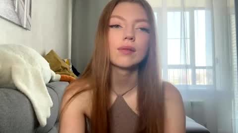Snapshot of joyegeesey chatting on May 19, 2026, 7:37 am Bella online show from May 19, 2026, 7:37 am