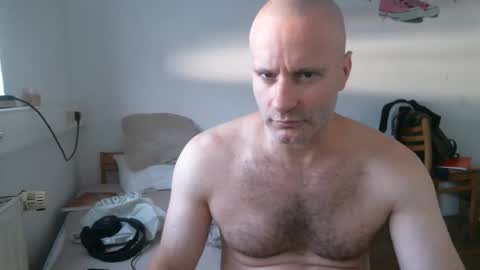 Snapshot of jozef226 chatting on February 1, 2026, 12:04 pm jozef226 online show from February 1, 2026, 12:04 pm