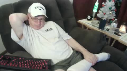 jpmel99 online show from December 29, 2024, 3:11 am