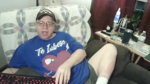 jpmel99 online show from January 19, 2025, 4:01 am