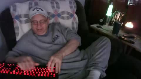 jpmel99 online show from February 9, 2025, 11:25 pm